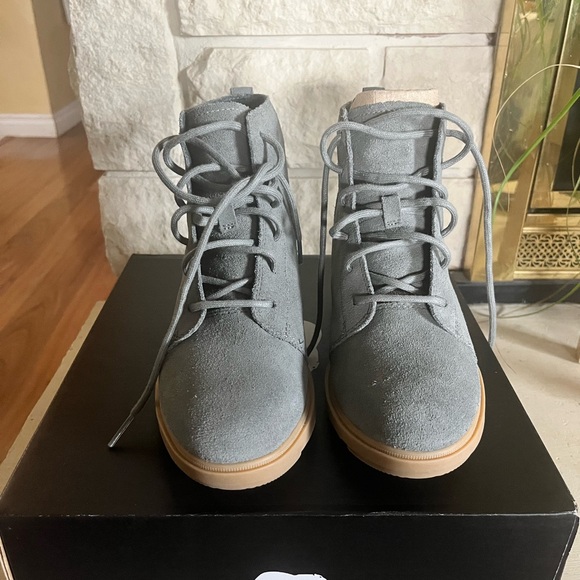 Sorel Evie II Lace in Quarry - Lace-Up Boots Size 8 - Picture 2 of 5